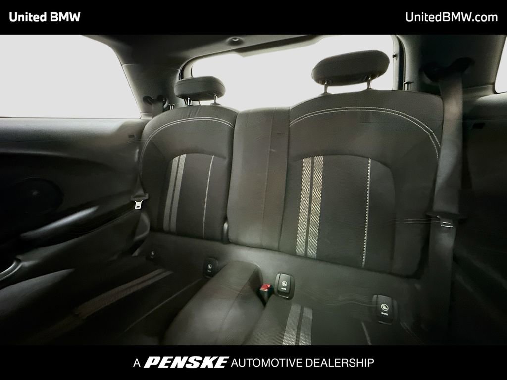 Used 2015 MINI Cooper 2-Door Hardtop image 11