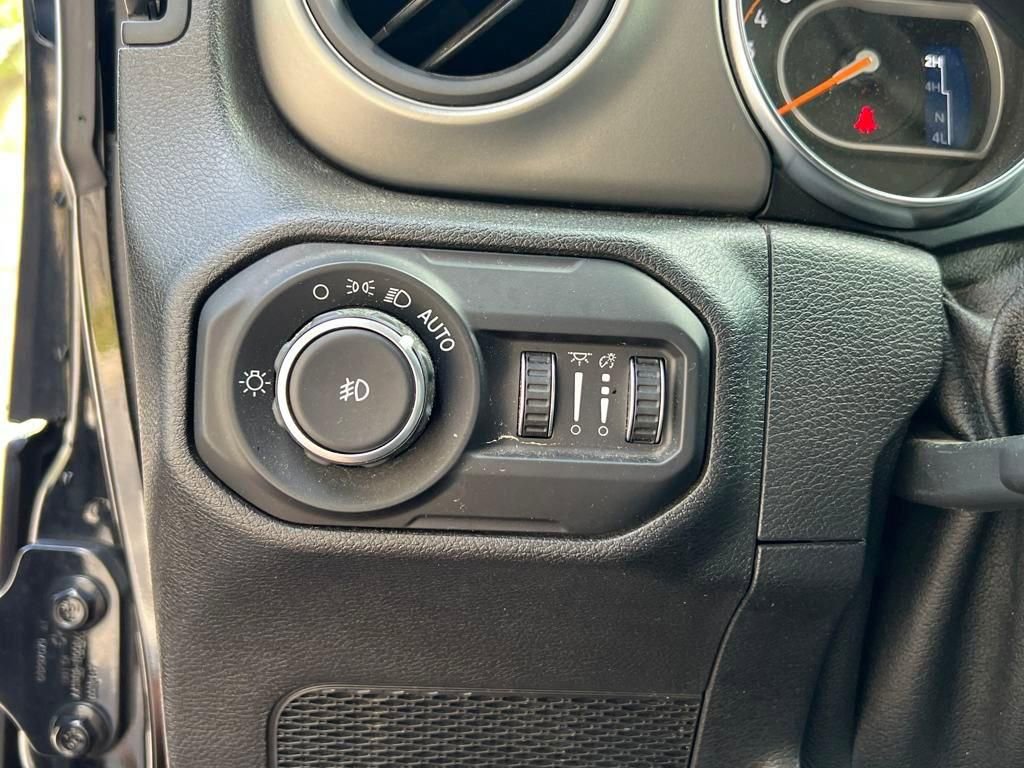 Used 2021 Jeep Wrangler Unlimited Sport image 11