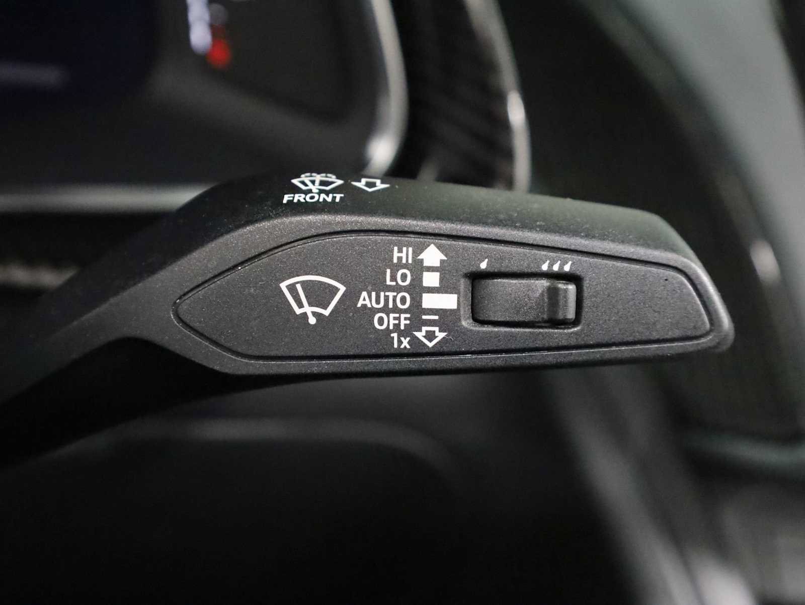 Used 2017 Audi R8 V10 w/ Carbon Exterior Package AWD/4WD image 27