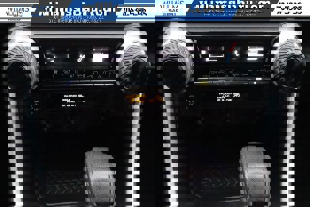 Used 2021 Toyota RAV4 LE image 29