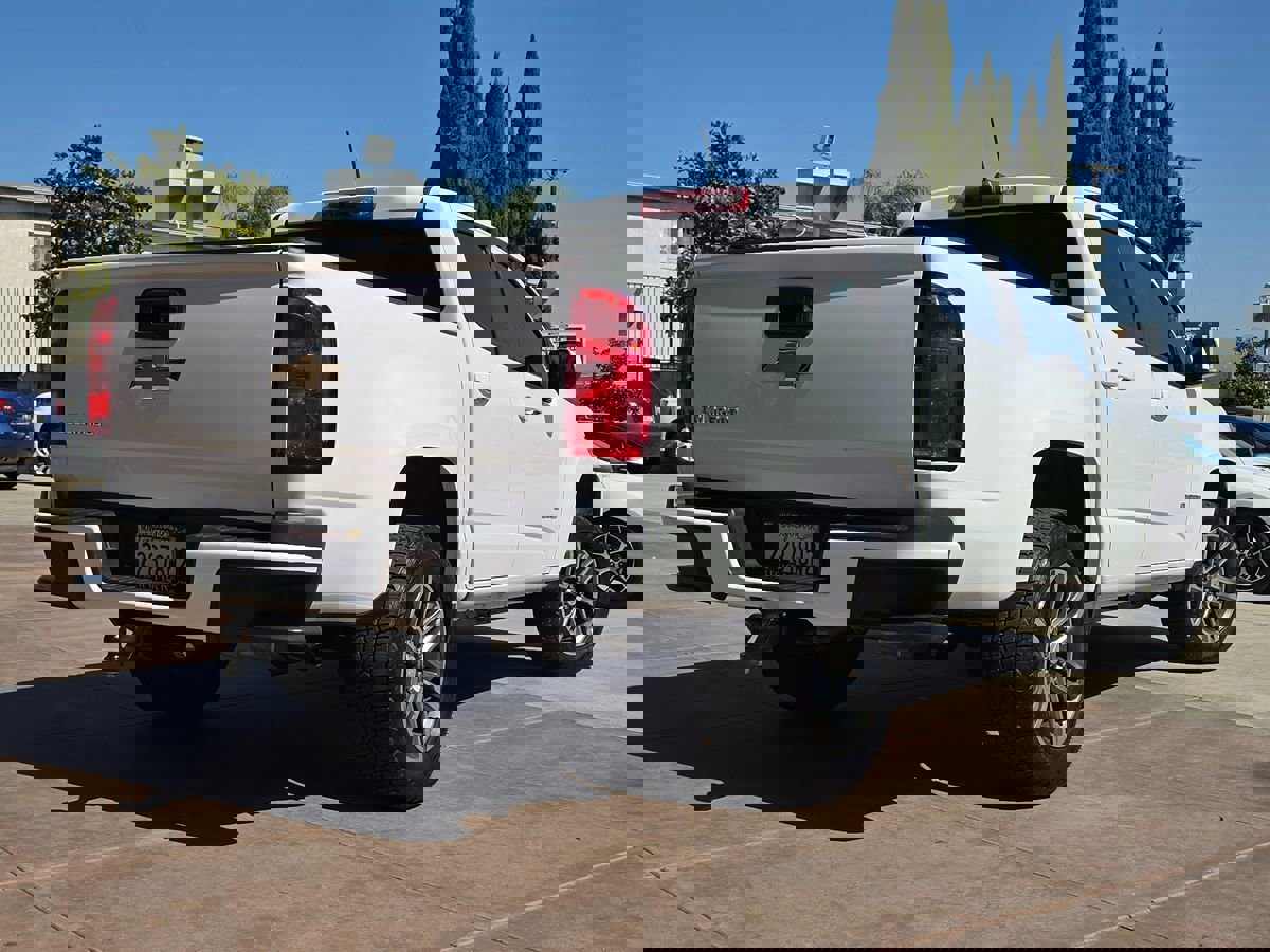 Used 2019 Chevrolet Colorado W/T w/ Custom Special Edition image 12