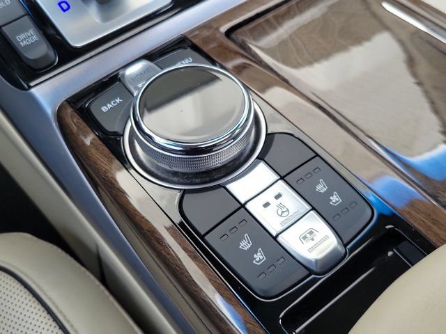 Used 2017 Genesis G90 3.3T Premium RWD image 35