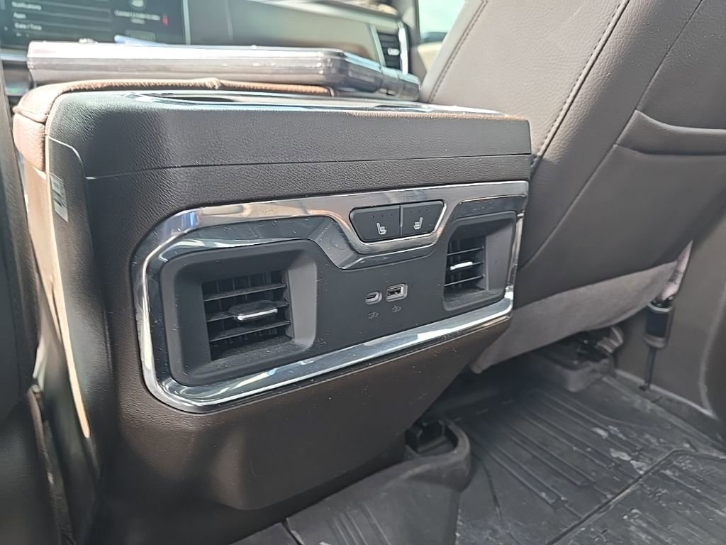 Used 2025 GMC Sierra 2500 Denali w/ Denali Reserve Package image 14