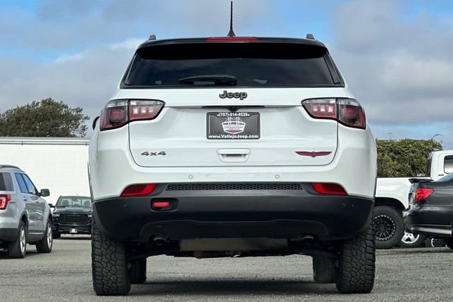 Used 2024 Jeep Compass Trailhawk image 5