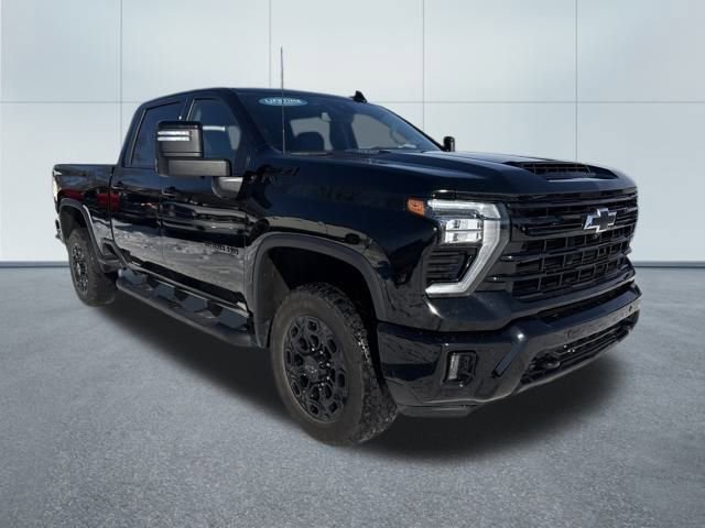 Used 2024 Chevrolet Silverado 2500 LTZ w/ LTZ Plus Package image 8