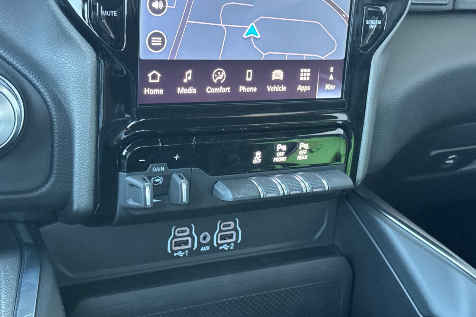 New 2026 RAM 1500 Laramie w/ Night Edition AWD/4WD image 19