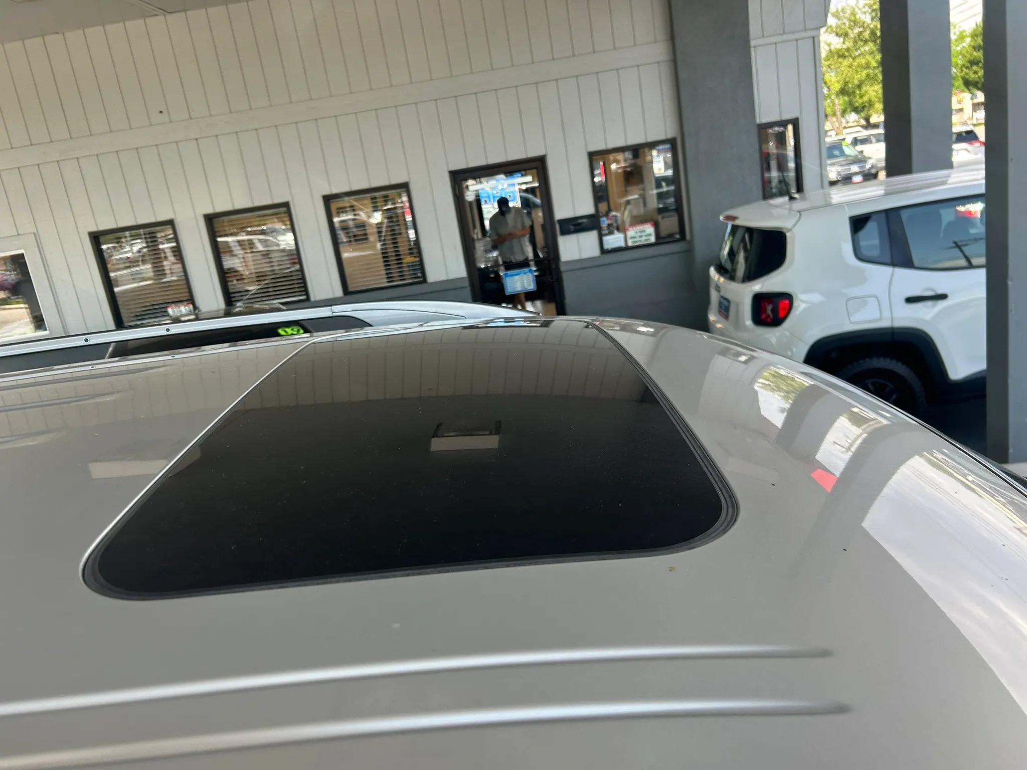 Used 2019 Nissan Armada SL w/ Premium Package AWD/4WD image 6