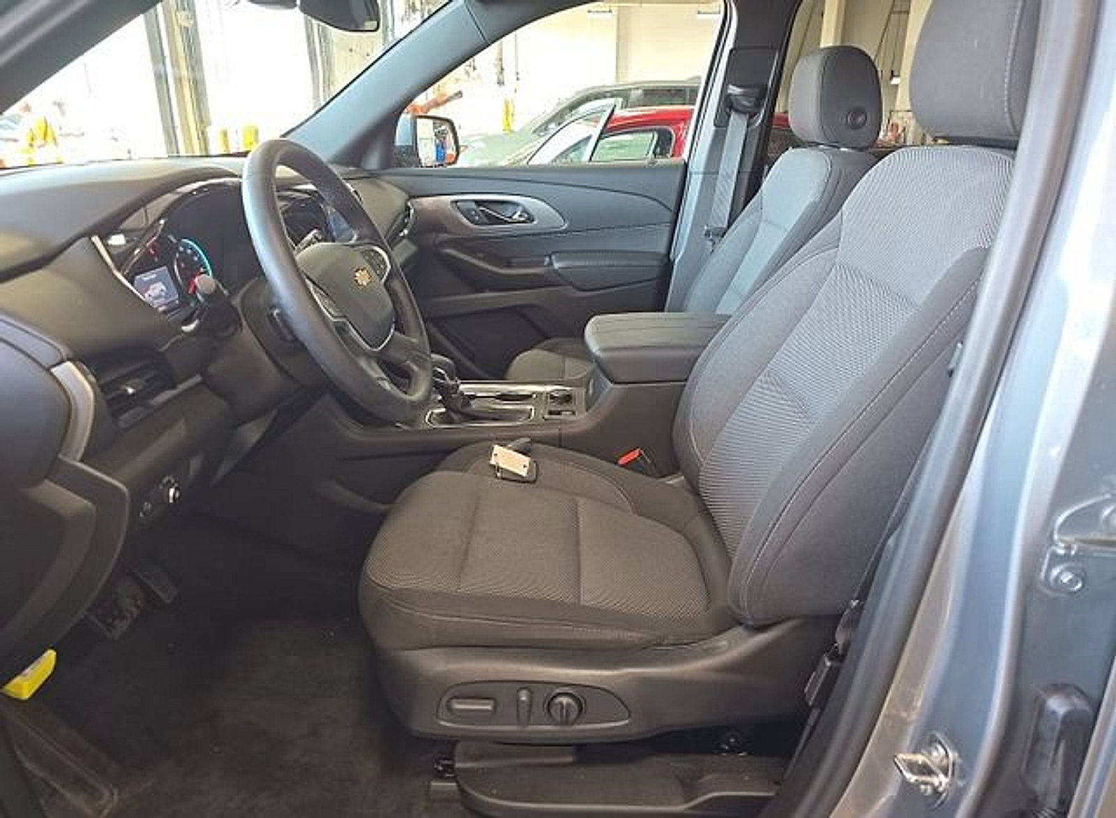 Certified 2023 Chevrolet Traverse LT AWD/4WD image 14