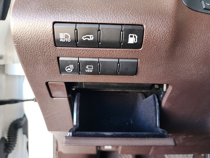 Used 2019 Lexus RX 450h AWD w/ Navigation Package image 33