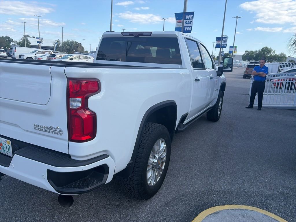 Used 2022 Chevrolet Silverado 2500 High Country AWD/4WD image 7
