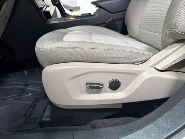 Used 2018 Ford Explorer FWD image 4