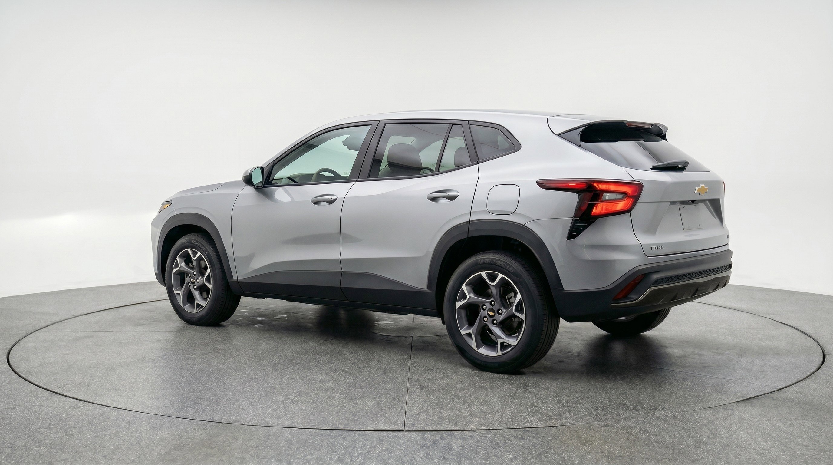 Used 2025 Chevrolet Trax LT w/ LT Convenience Package FWD image 6