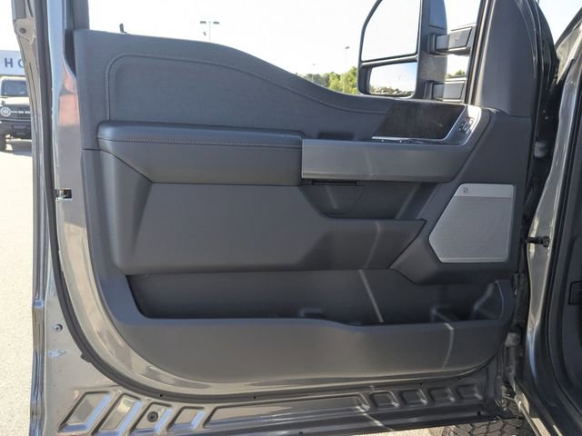 Used 2023 Ford F250 Lariat w/ Lariat Ultimate Package AWD/4WD image 9