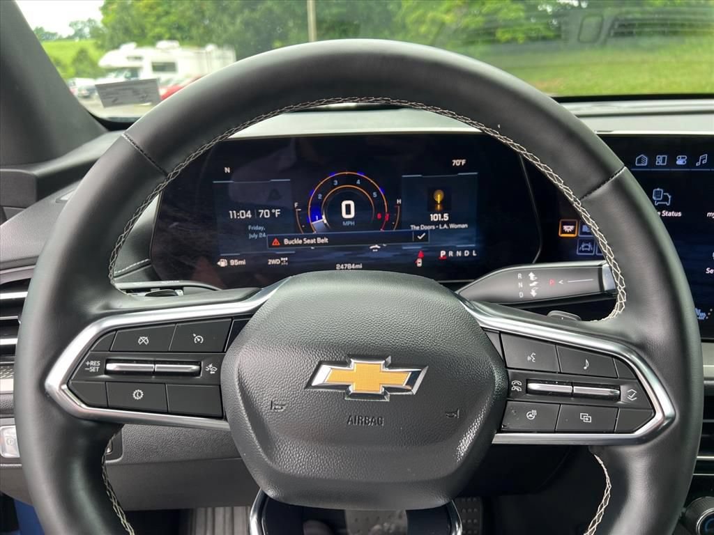 Used 2026 Chevrolet Traverse LT AWD/4WD image 18