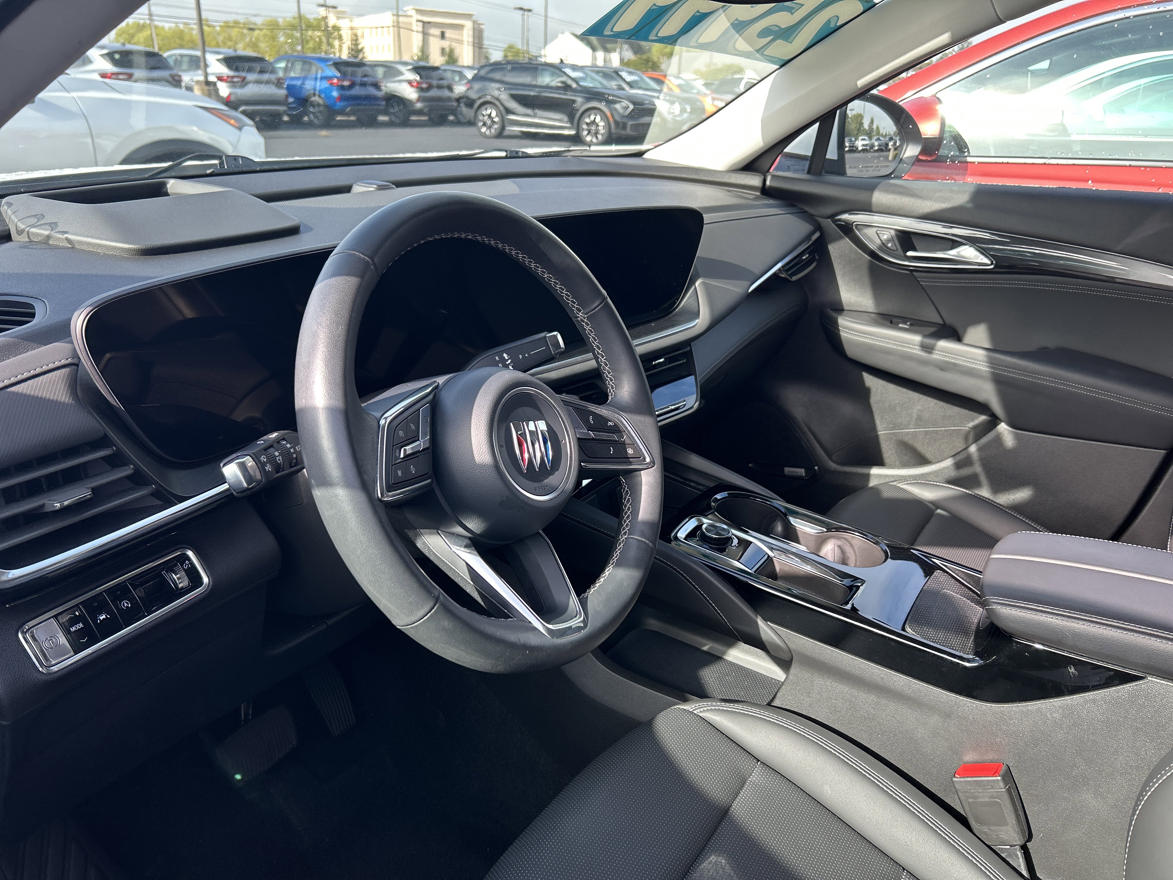 Used 2024 Buick Envision Preferred image 12