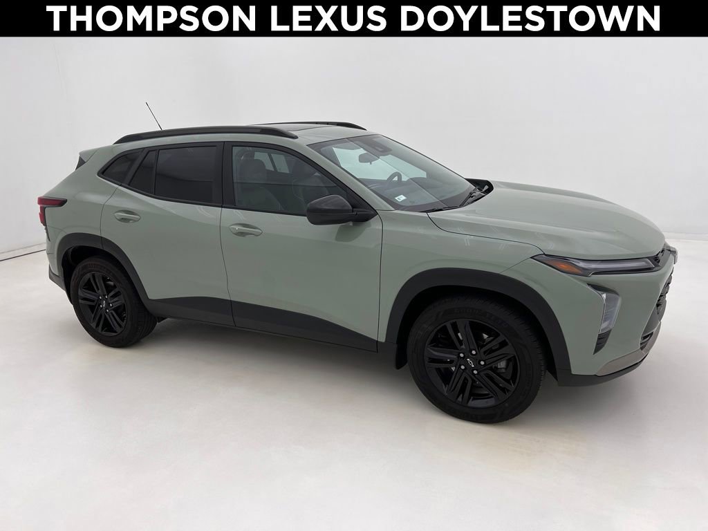 Used 2024 Chevrolet Trax ACTIV w/ Sunroof Package