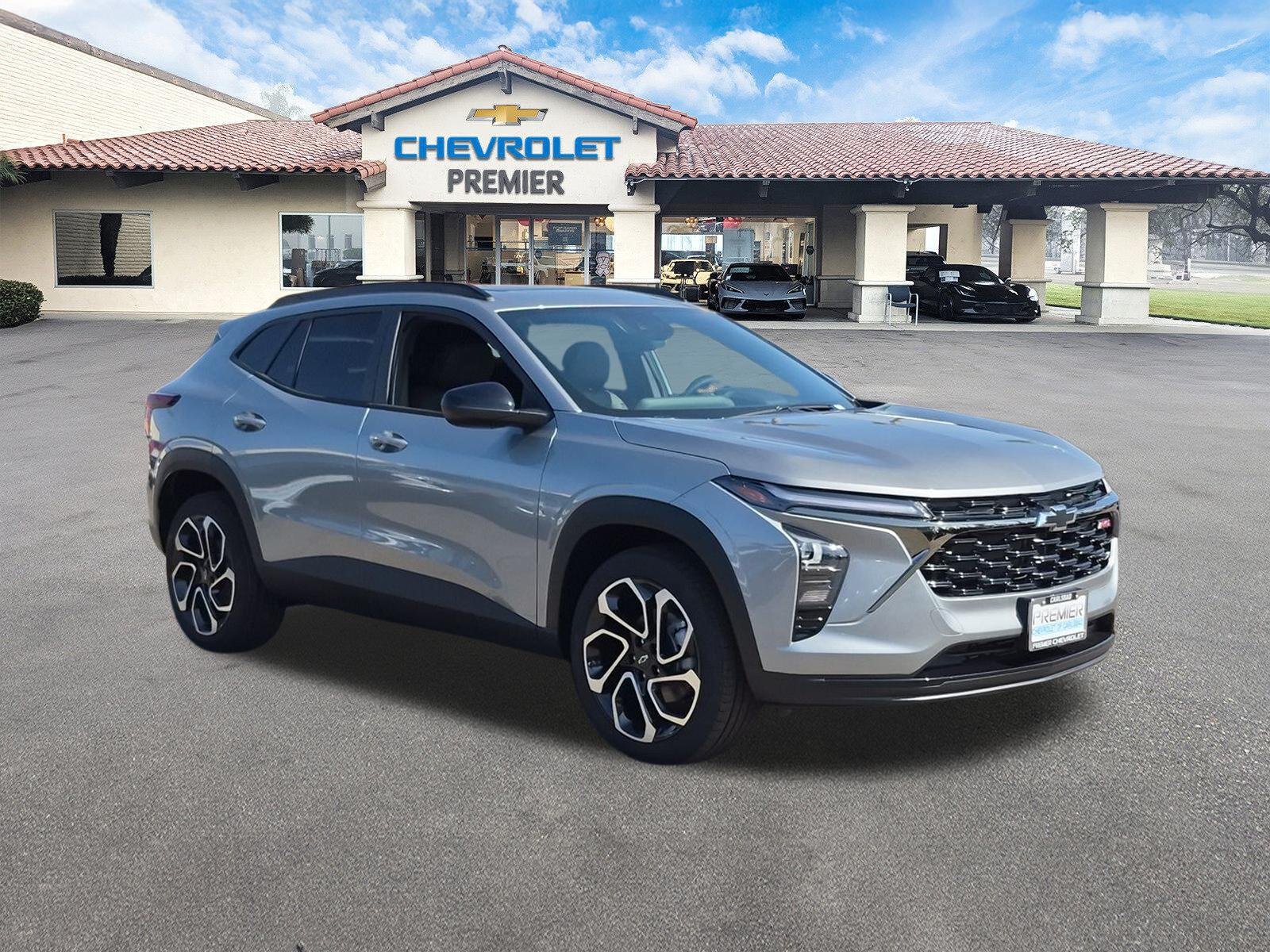 New 2026 Chevrolet Trax RS w/ Sunroof Package FWD image 2