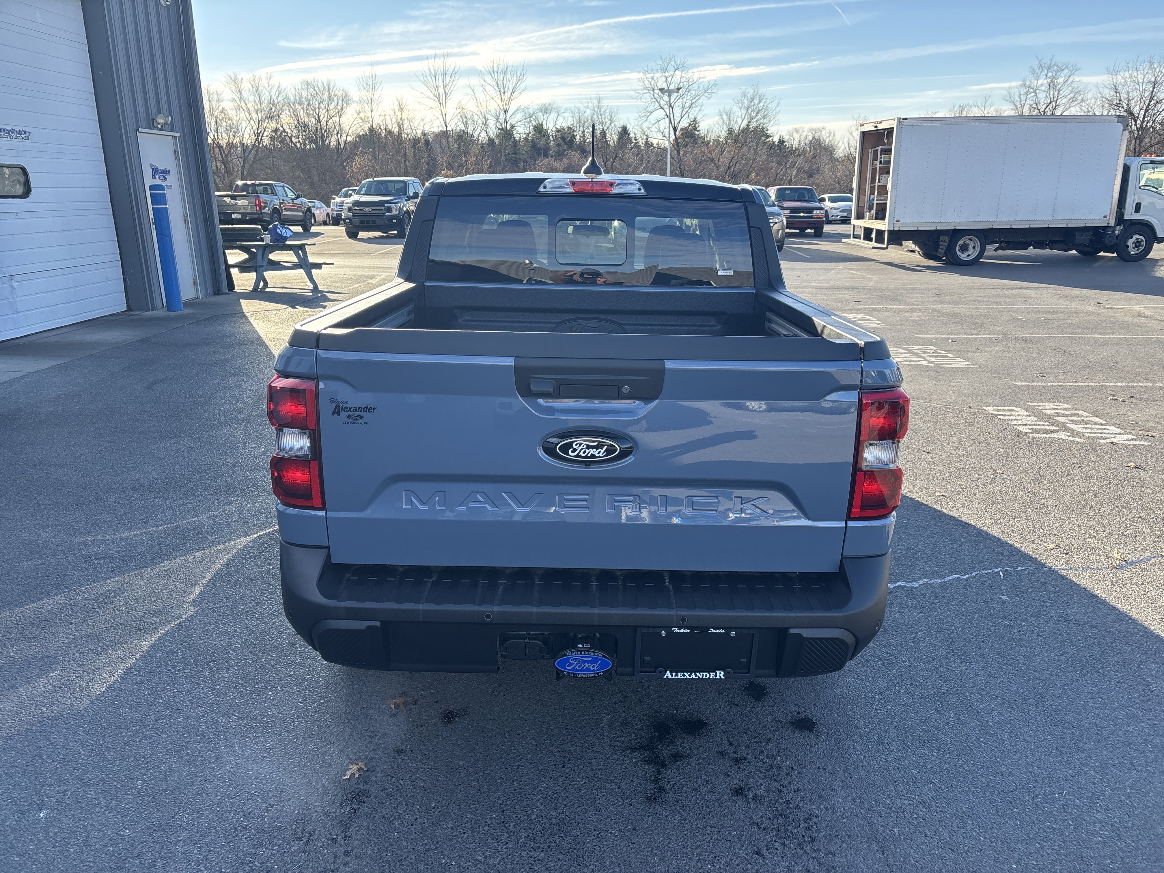 New 2025 Ford Maverick Lariat w/ Black Appearance Package image 4