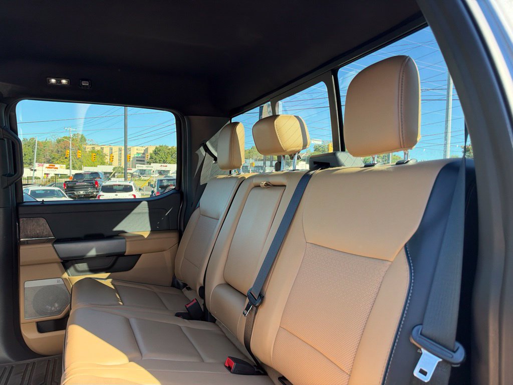 Used 2023 Ford F250 Lariat w/ Chrome Package AWD/4WD image 27