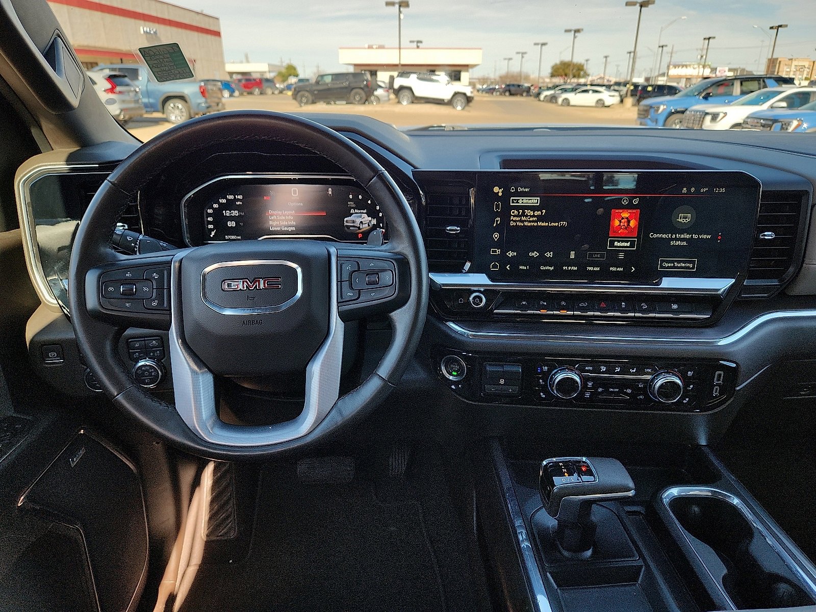Used 2024 GMC Sierra 1500 SLT image 13