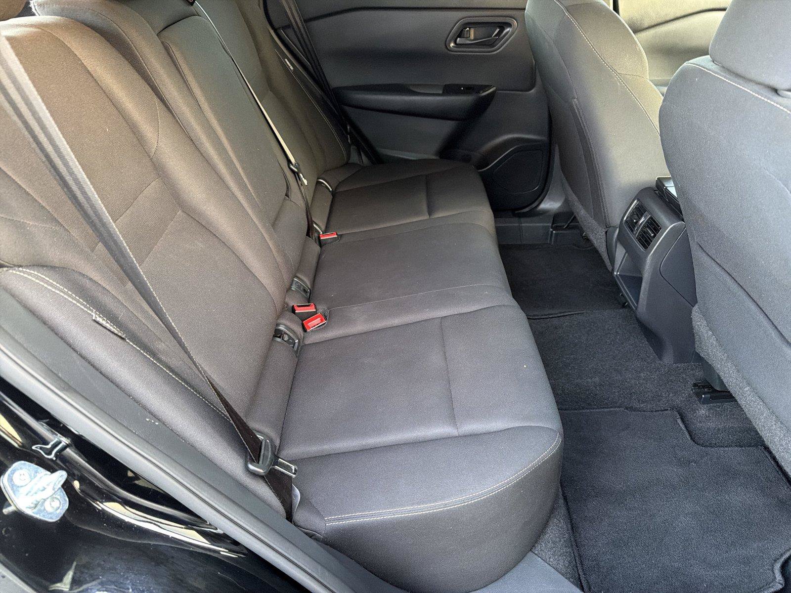 Used 2024 Nissan Rogue S AWD/4WD image 14