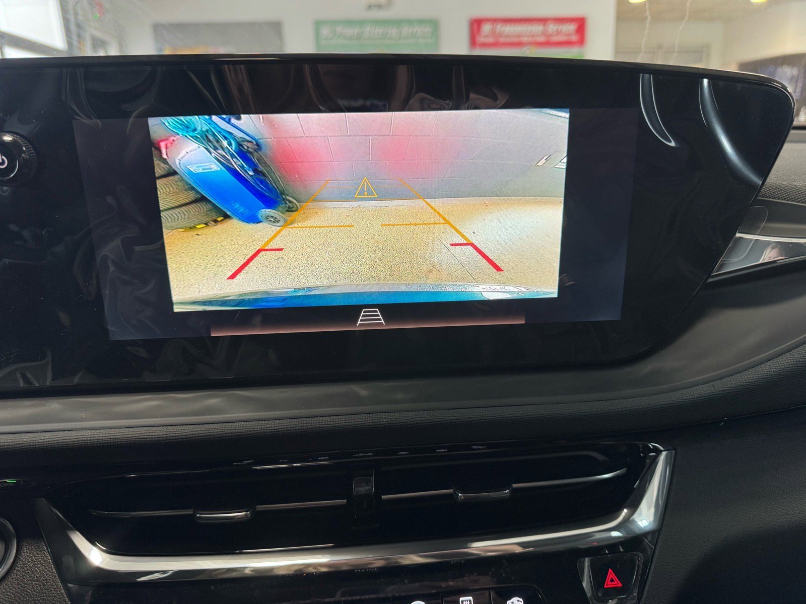 New 2026 Buick Envista Avenir image 23