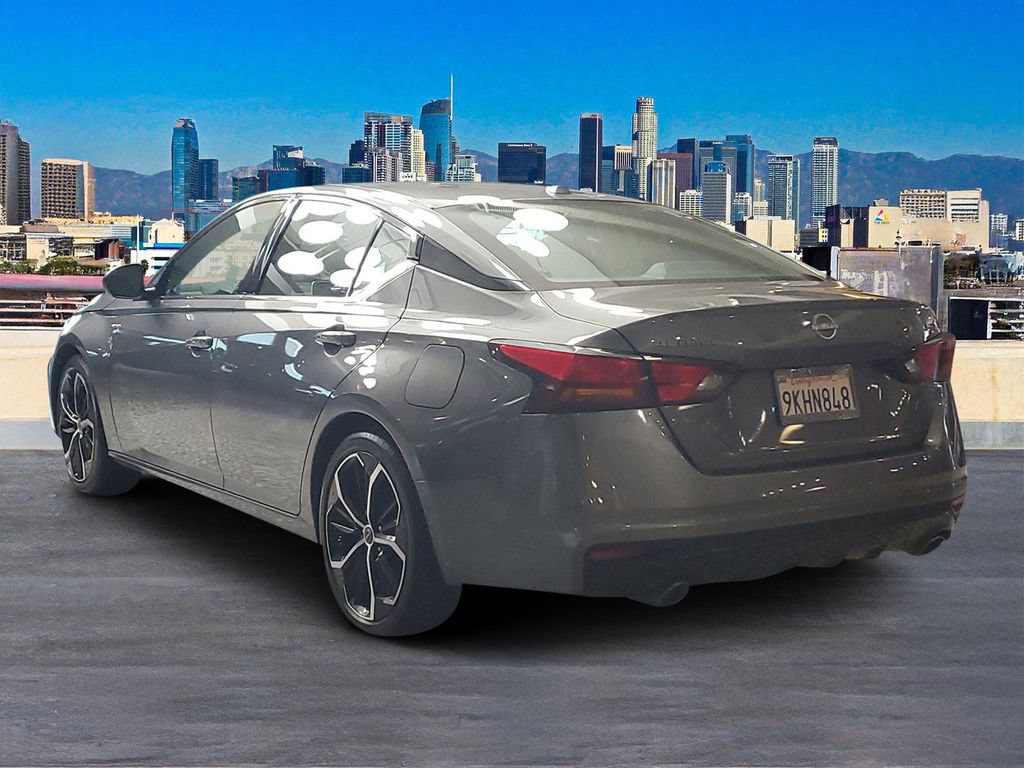 Used 2024 Nissan Altima 2.5 SR FWD image 5
