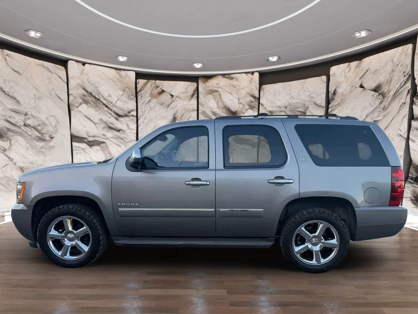 Used 2012 Chevrolet Tahoe LTZ AWD/4WD image 5