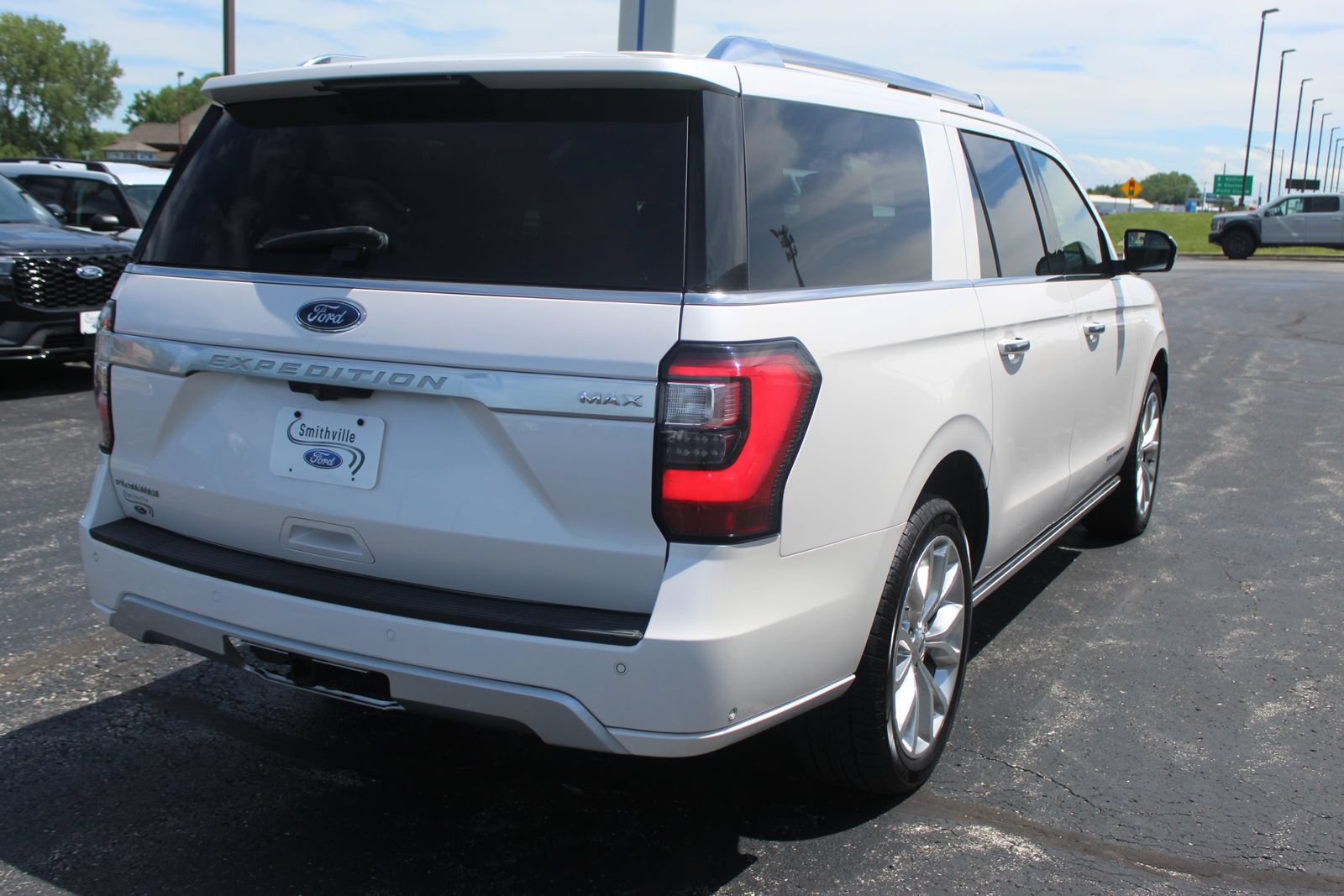 Used 2019 Ford Expedition Max Platinum AWD/4WD image 7