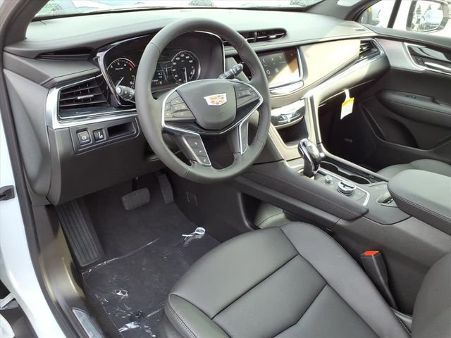 New 2025 Cadillac XT5 Premium Luxury image 3