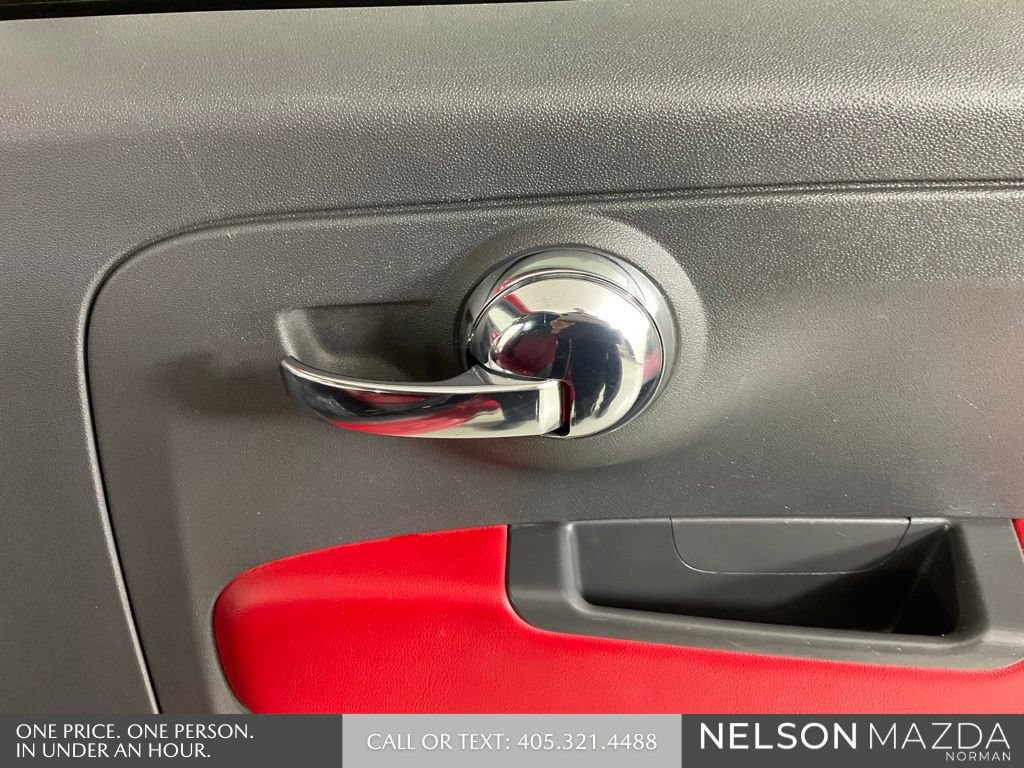 Used 2015 FIAT 500 Turbo w/ Comfort/Convenience Group FWD image 17