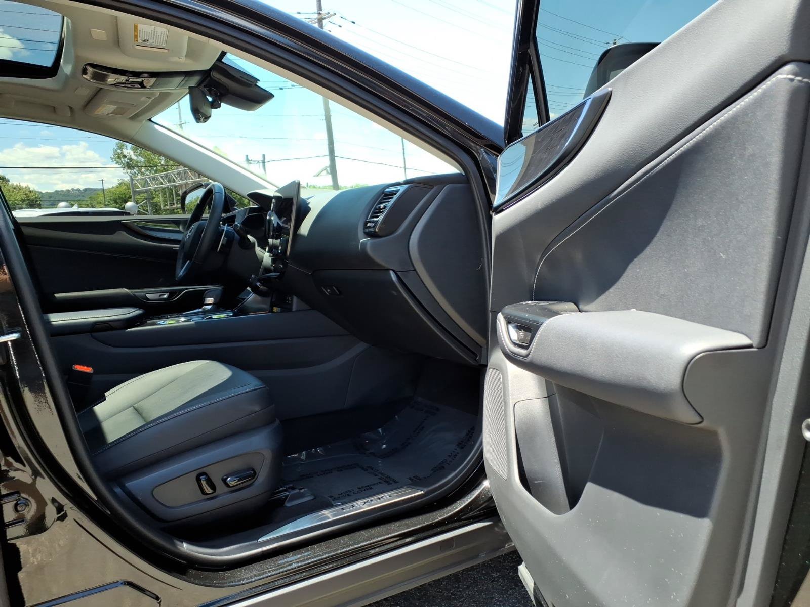Certified 2025 Lexus NX 350 AWD w/ Accessory Package (2T) image 13