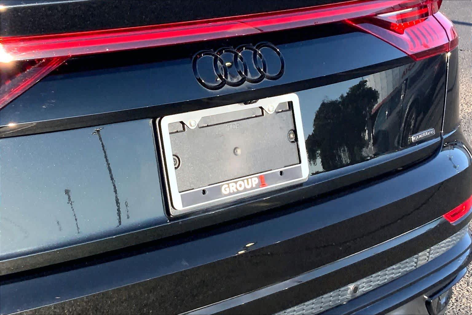 Used 2023 Audi Q8 Prestige w/ Prestige Package AWD/4WD image 31