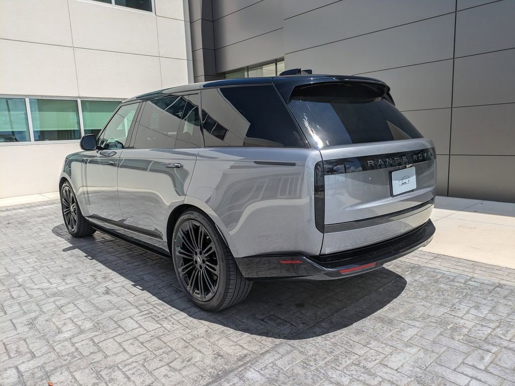 New 2025 Land Rover Range Rover Long Wheelbase SE AWD/4WD image 6