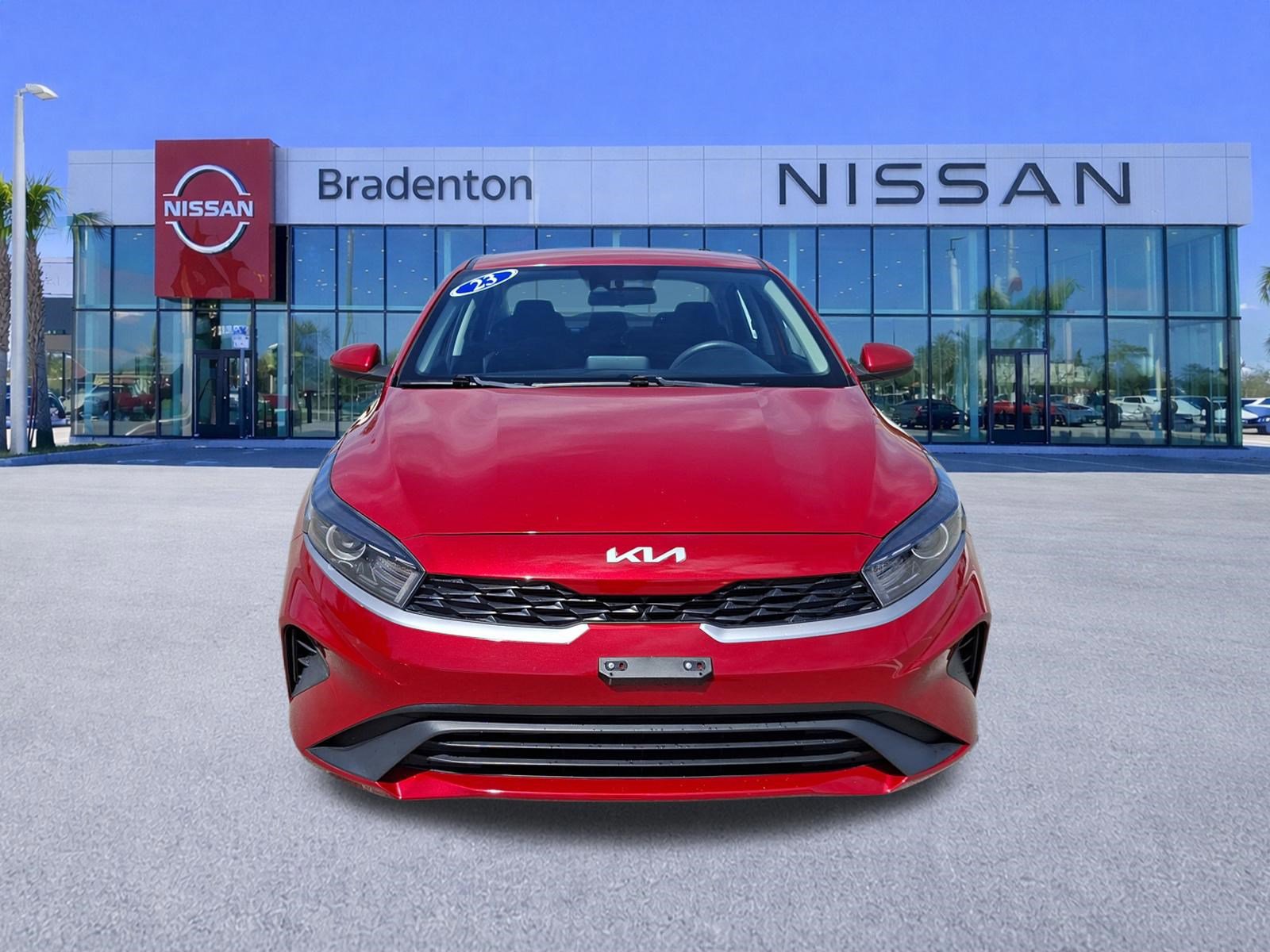 Used 2023 Kia Forte LXS FWD image 2