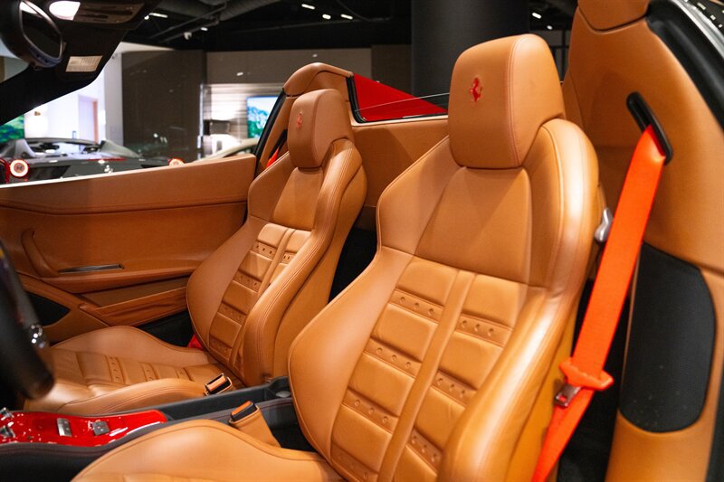 Used 2014 Ferrari 458 Spider RWD image 13