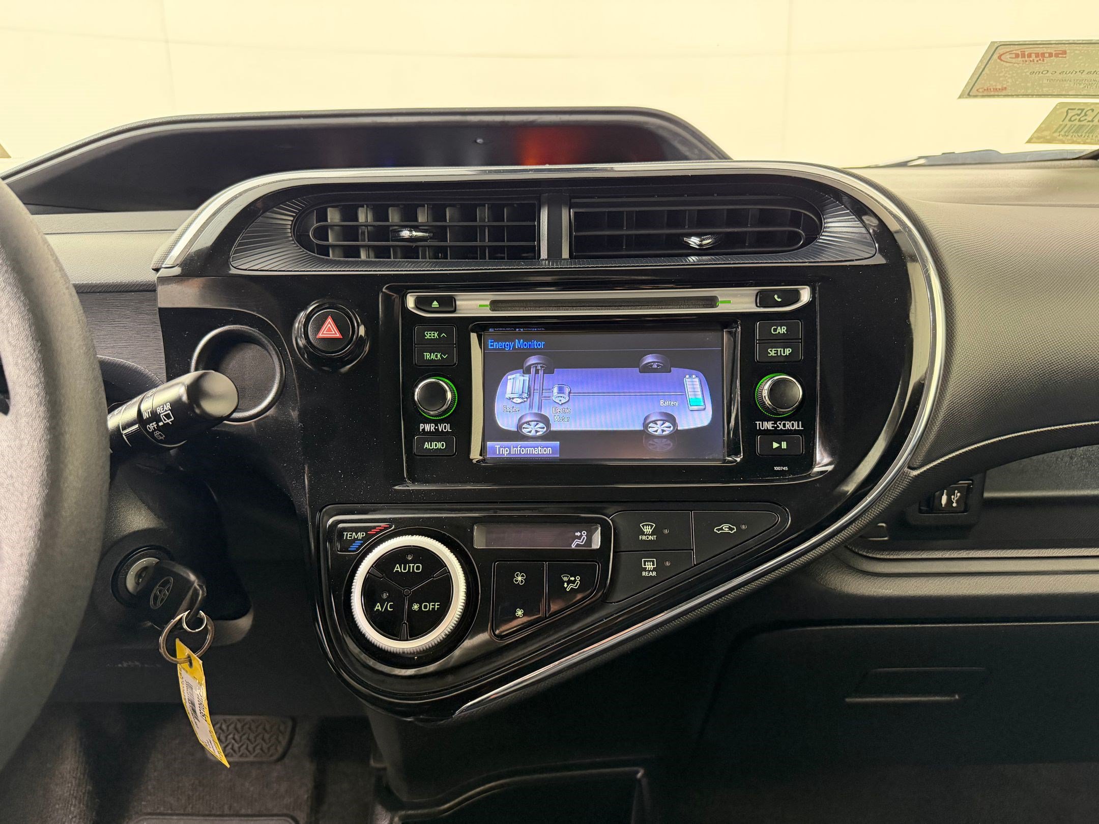 Used 2018 Toyota Prius C Two FWD image 16