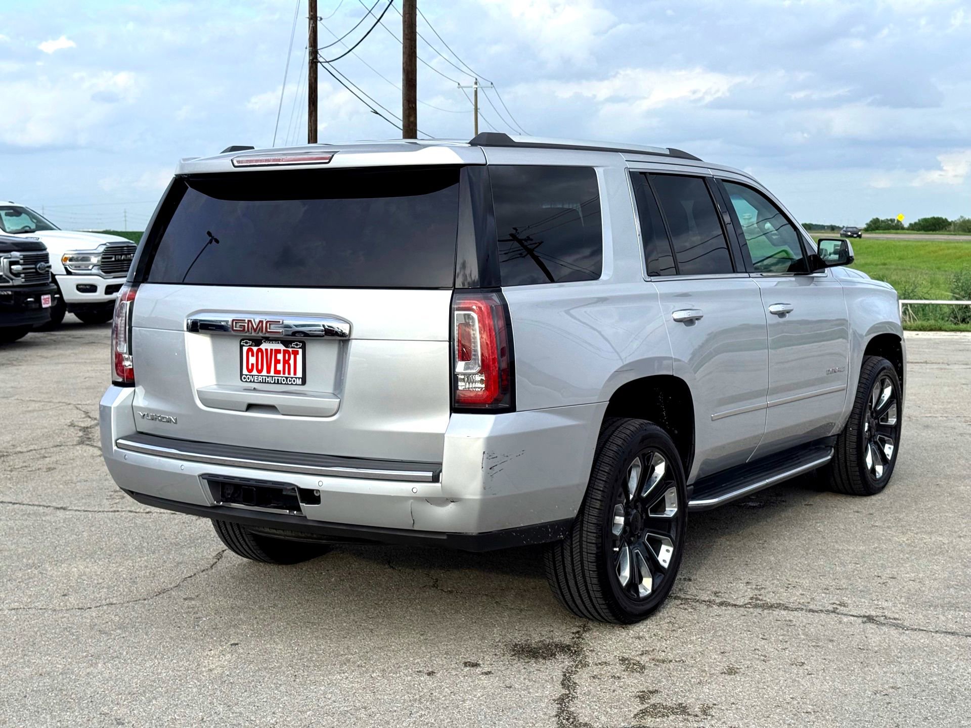 Used 2018 GMC Yukon Denali w/ Open Road Package image 6