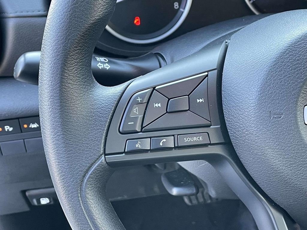 Used 2025 Nissan Versa S w/ Trunk Package image 20