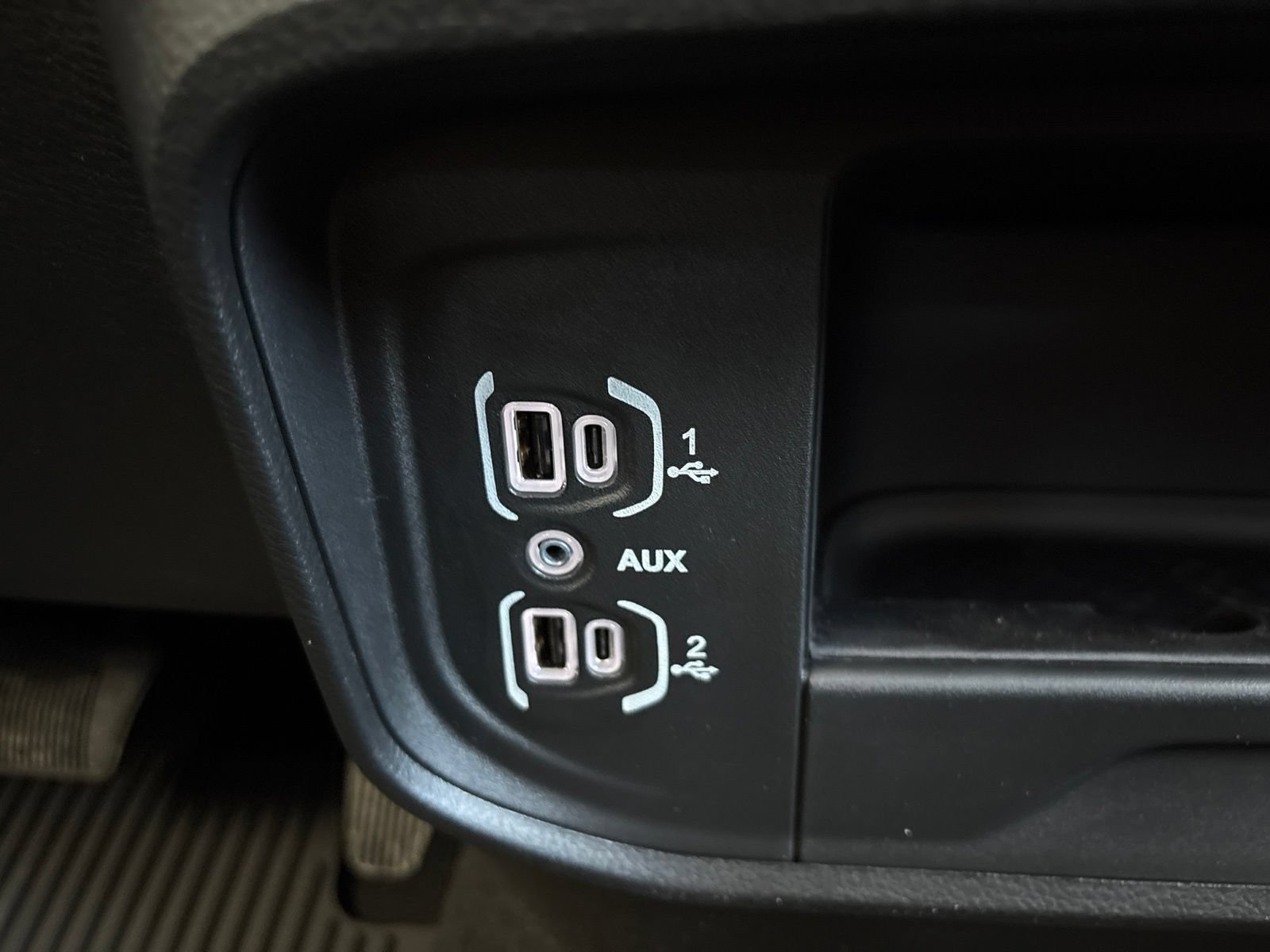 New 2026 RAM 3500 Tradesman AWD/4WD image 22