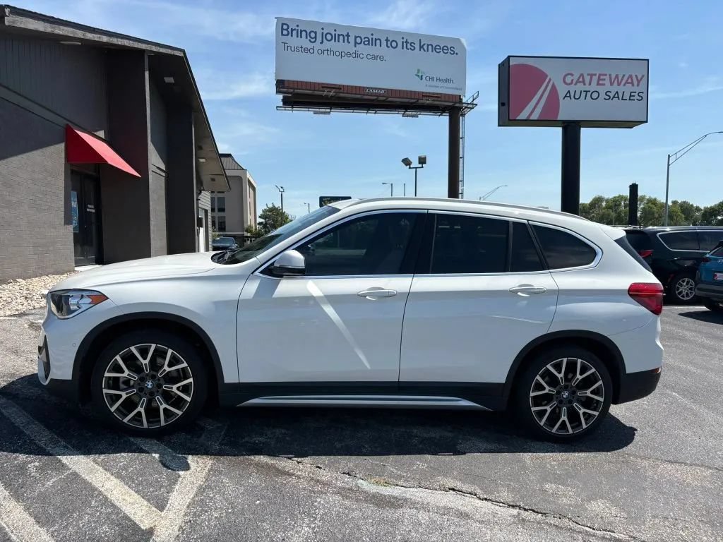 Used 2021 BMW X1 xDrive28i w/ Convenience Package AWD/4WD image 2