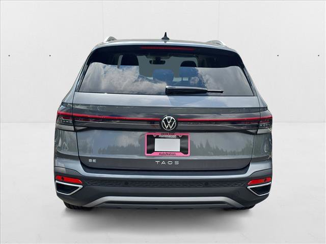 New 2025 Volkswagen Taos SE image 4