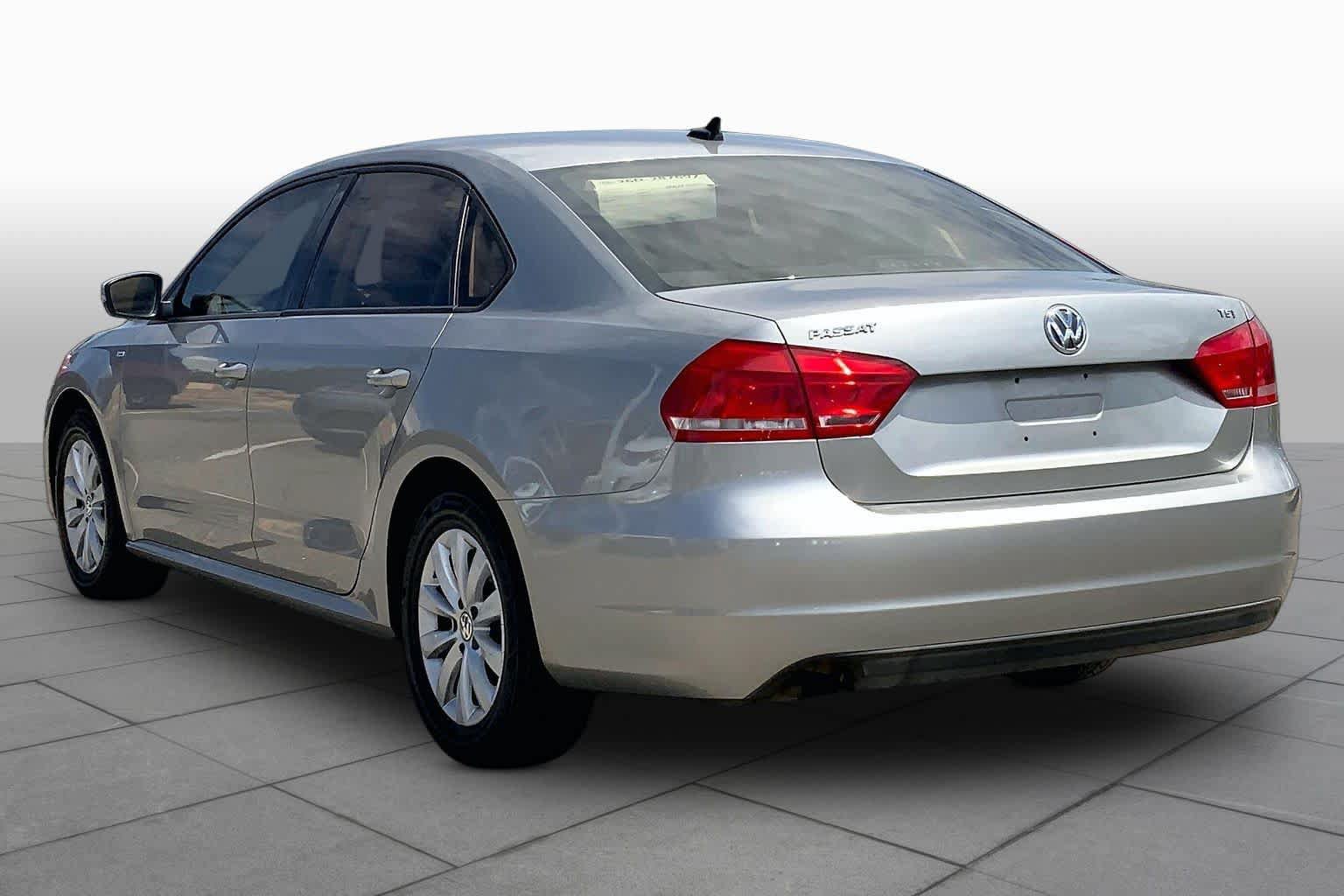 Used 2014 Volkswagen Passat 1.8T S FWD image 11
