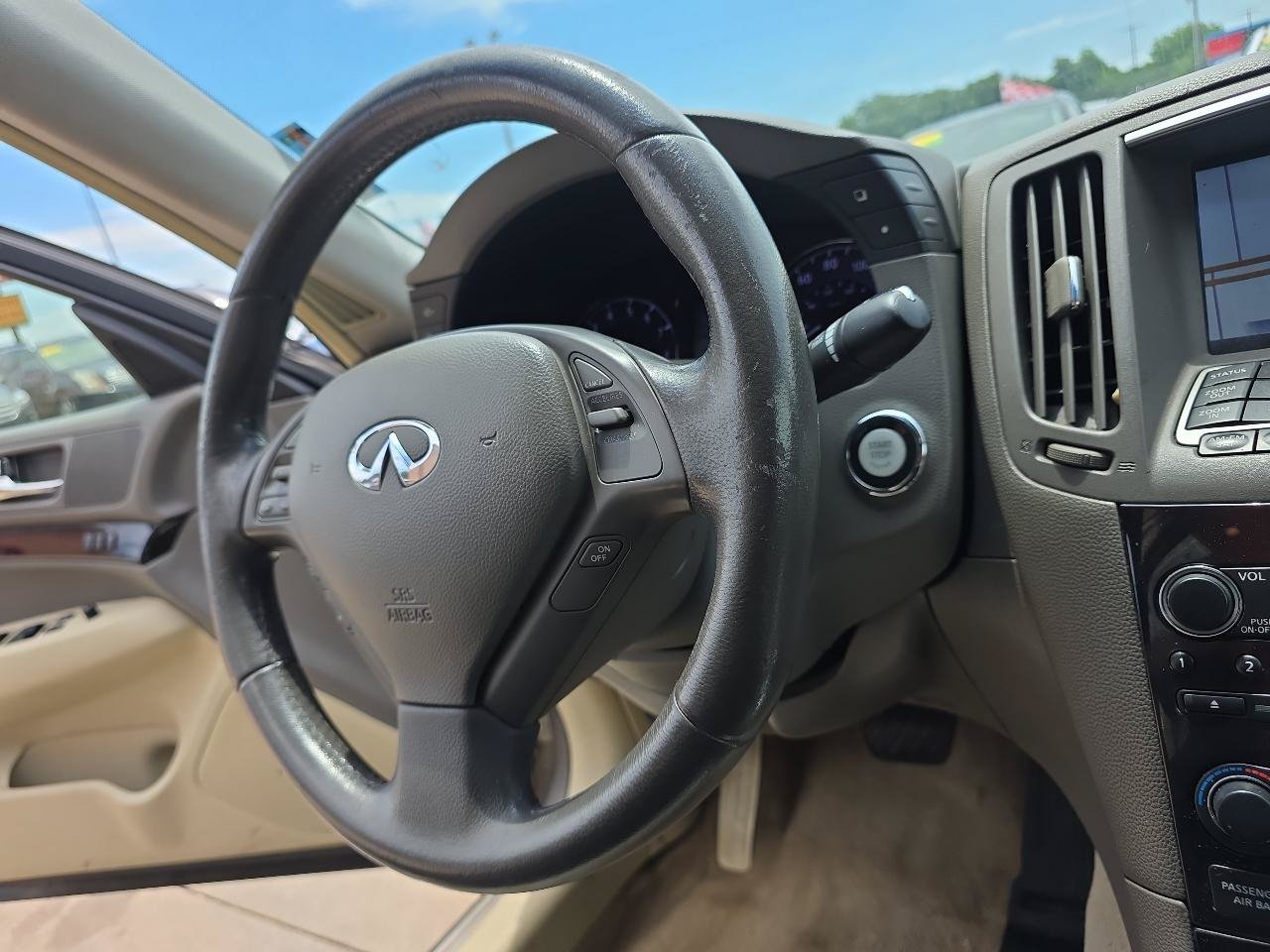 Used 2013 INFINITI G37 x Sedan w/ Premium Pkg AWD/4WD image 13