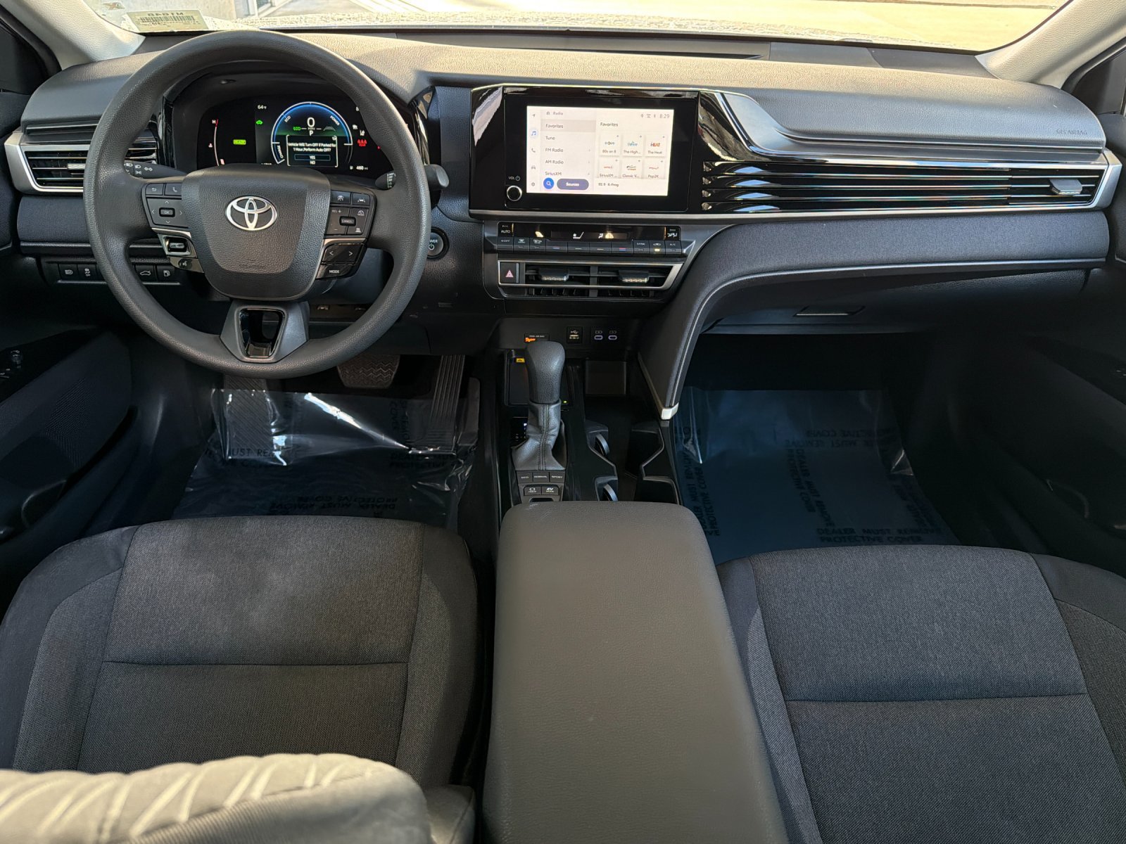 Used 2025 Toyota Camry LE FWD image 12