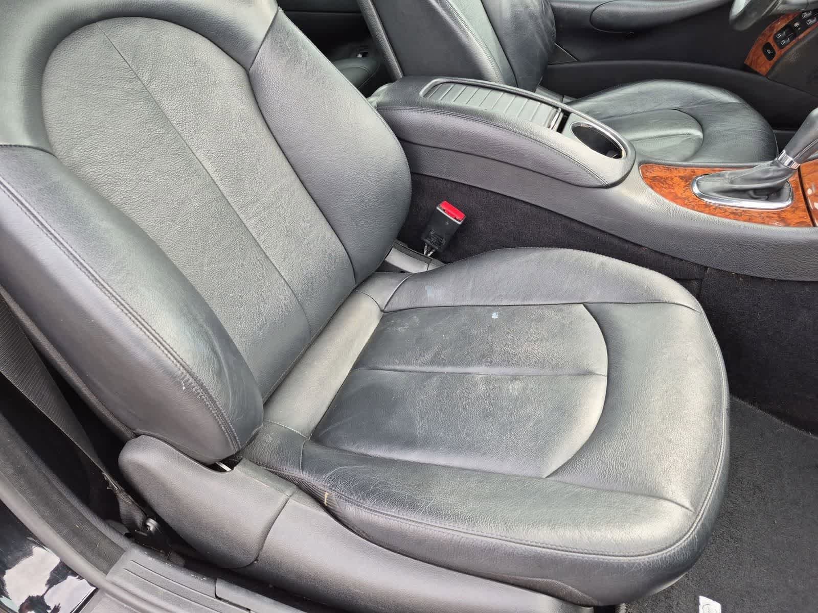 Used 2008 Mercedes-Benz CLK 350 Coupe image 22