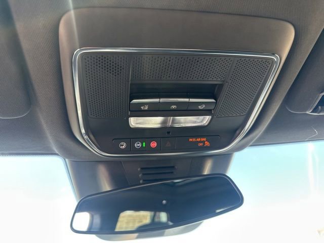 Used 2025 Chevrolet Equinox EV RS AWD/4WD image 18
