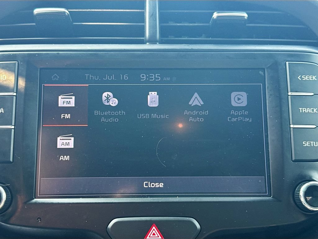 Certified 2022 Kia Soul LX w/ Technology Package FWD image 16