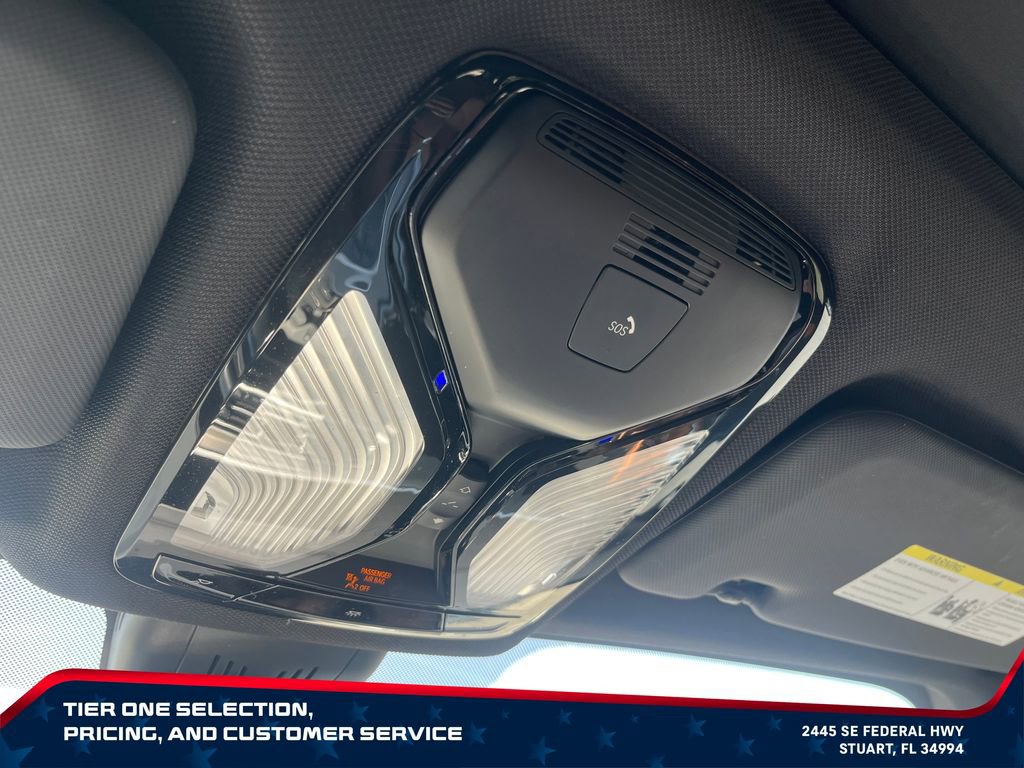 Used 2022 BMW X5 M50i w/ Parking Assistance Package AWD/4WD image 32