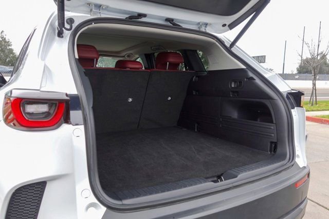 Certified 2025 MAZDA CX-50 2.5 Hybrid w/ Premium Plus Pkg AWD/4WD image 24